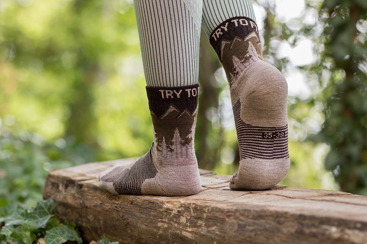 Merino vilnas pārgājienu zeķes ar kalnu āzi - bēšas - Image 3